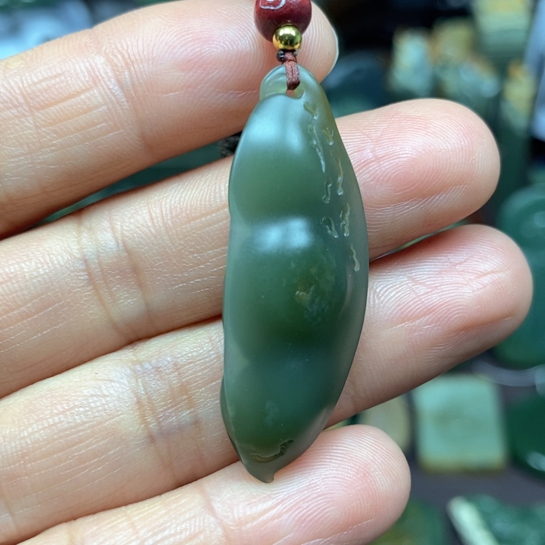 岫岩老玉（透闪石质玉）未镶嵌把件