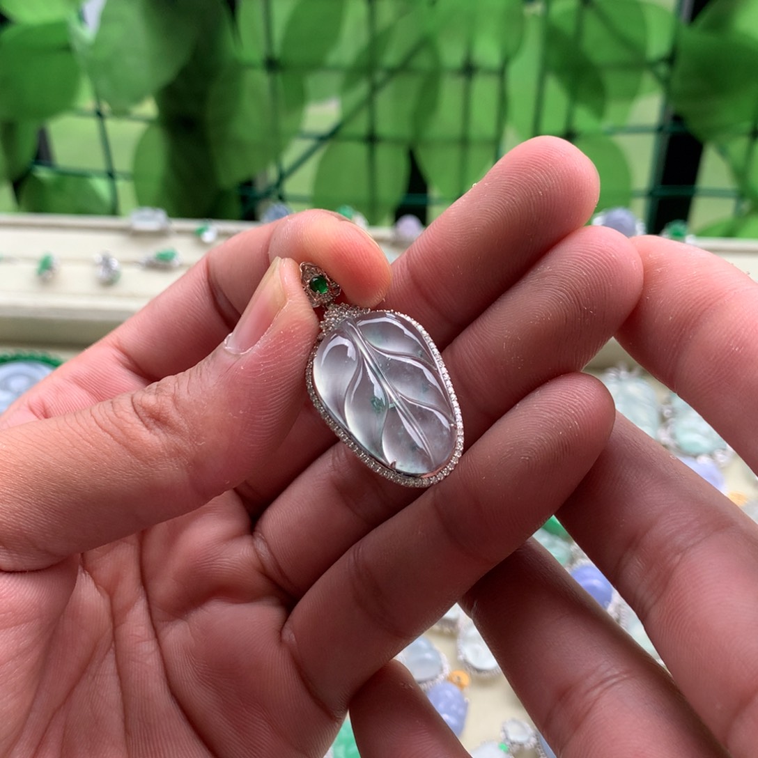 翡翠18K金镶嵌吊坠(不含链)