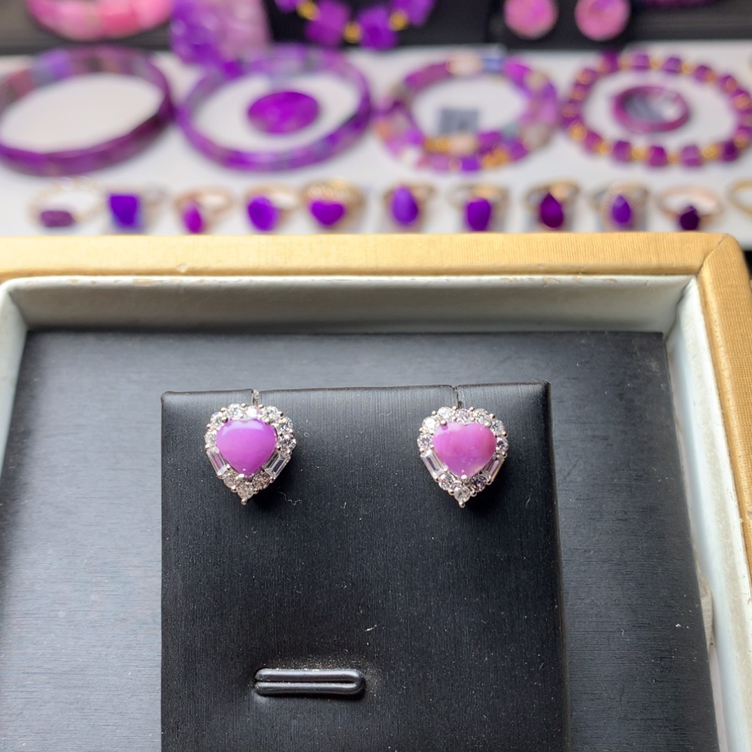 苏纪石（舒俱来）银S925镶嵌耳钉