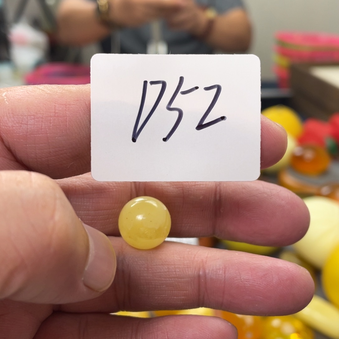 手链琥珀未镶嵌多样性发，发其中一件