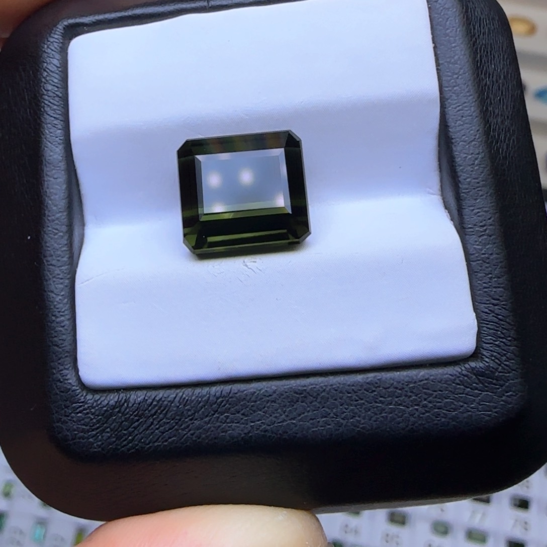 碧玺珠宝半成品未镶嵌天然 7.7克拉