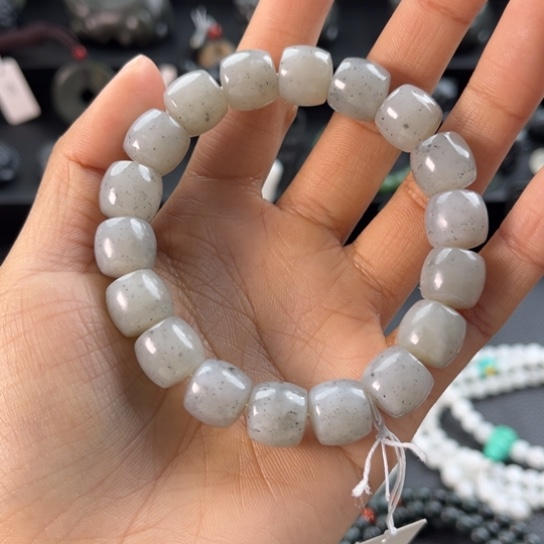 和田玉挂件未镶嵌S****Y