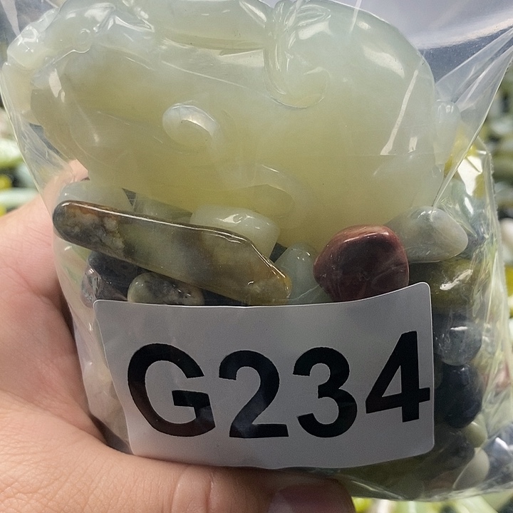 岫玉鱼缸石未镶嵌