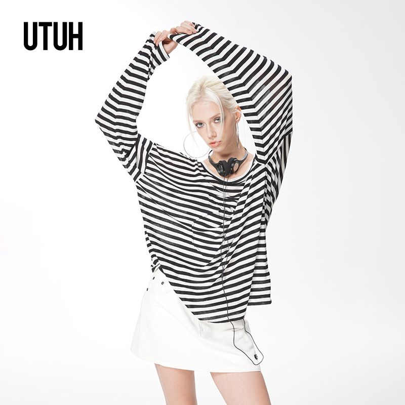 UTUH 黑白条纹松弛家居亲肤细腻一字肩圆领设计感T恤女TDWWS1N032