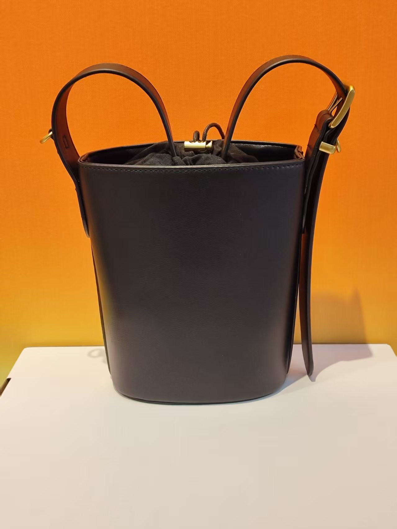 2025 新款时尚百搭3女包轻奢休闲长桶黑