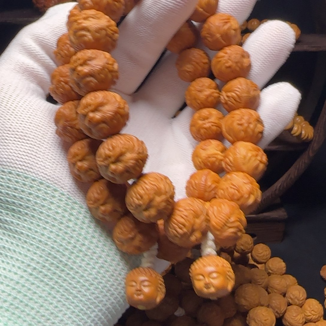 搬***神吊坠猴头核桃猴头