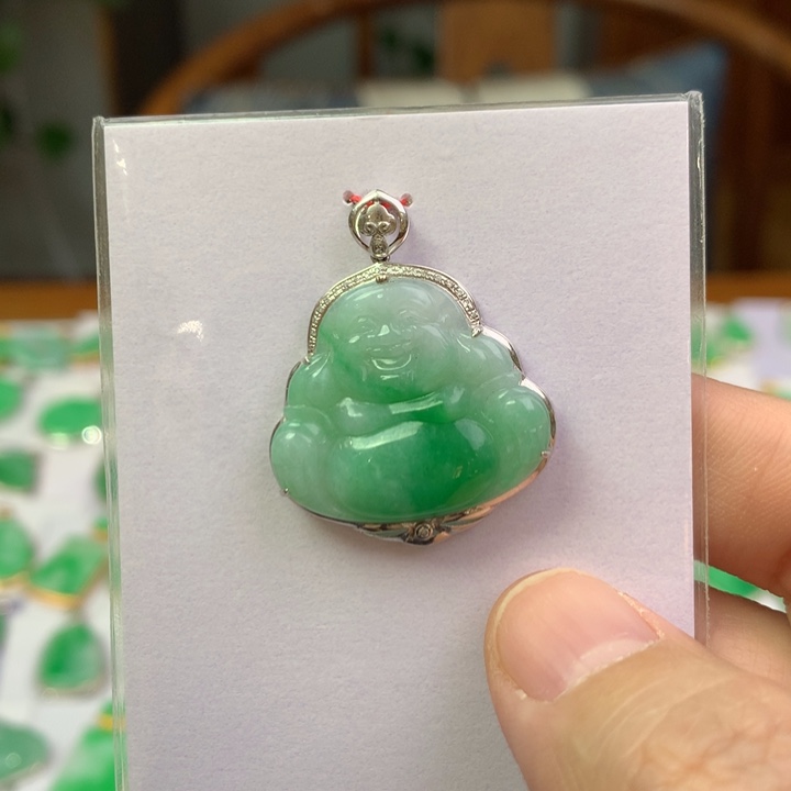 翡翠18K金镶嵌颈饰翡翠翡翠吊坠