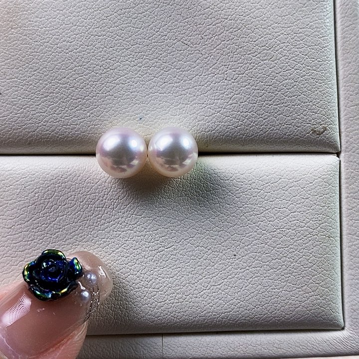 18K金镶嵌海水珍珠耳钉7.5-8mm
