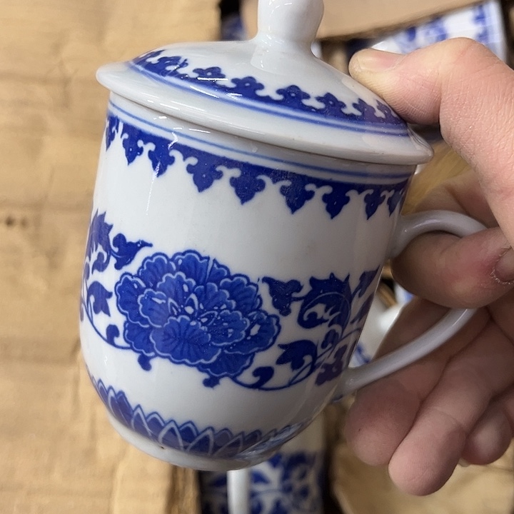 陶摆件景德镇青花芙蓉花办公杯