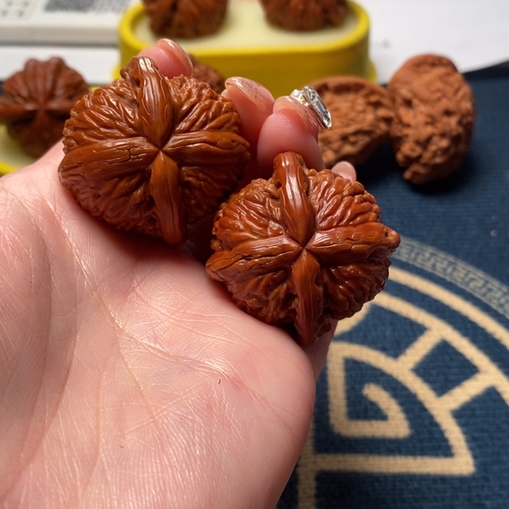 P***iwenwan文玩核桃核桃