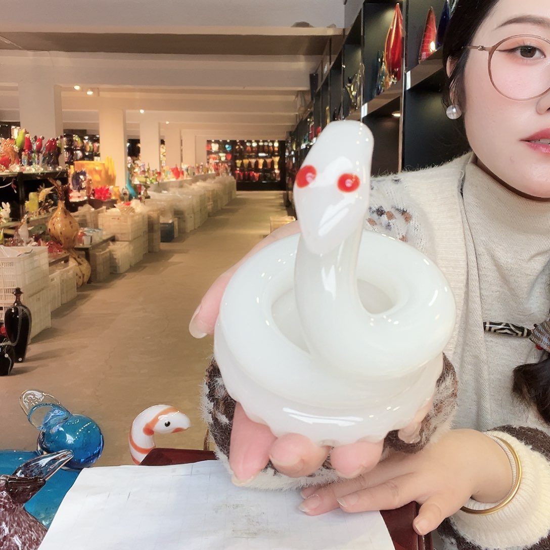 茶盏琉璃的颜色是什么颜色呢