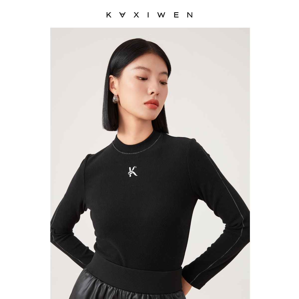 【达人专属】K字袖标修身亲肤圆领时尚针织衫D09BXS9025