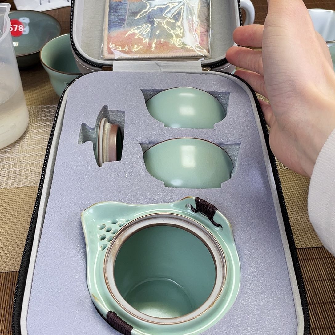 瓷片。。。。。。。。。。。。。。。。