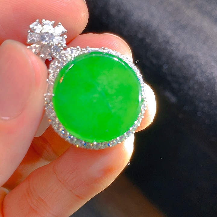 【闪购商品】翡翠颈饰银S925镶嵌翡翠