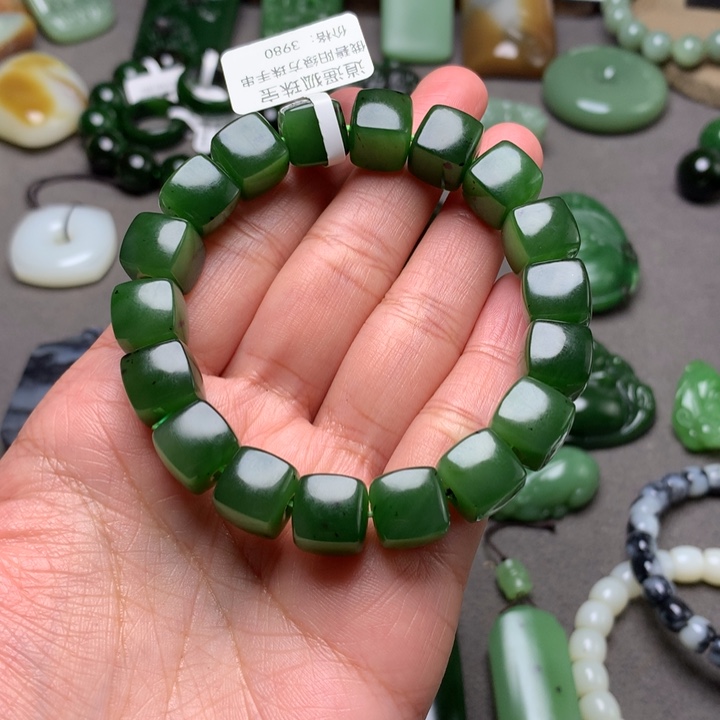 和田玉未镶嵌手串