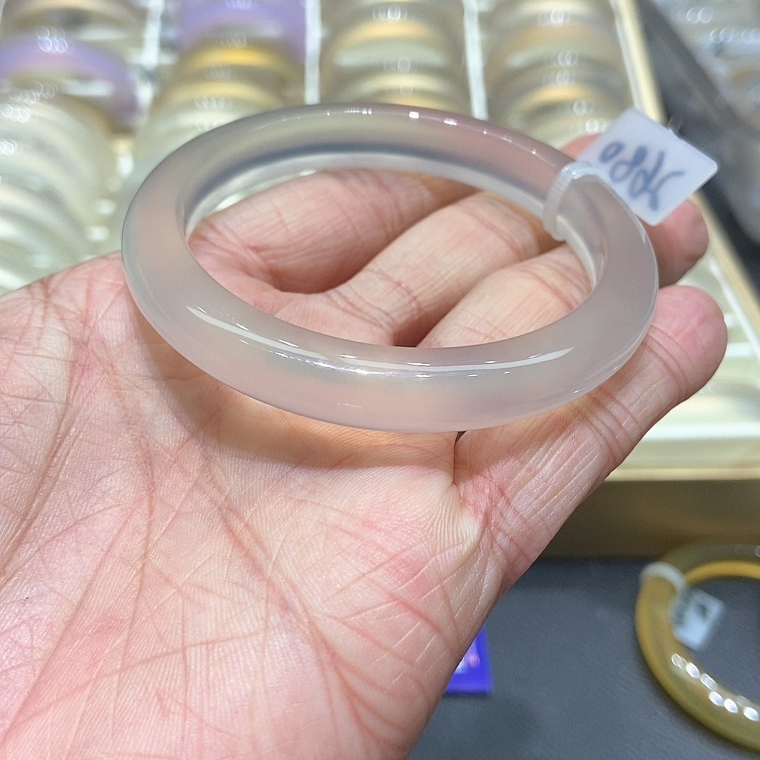 玛瑙/玉髓手镯未镶嵌睡*011