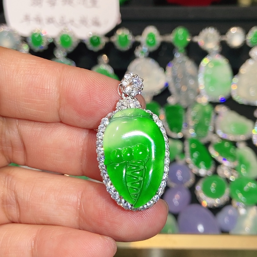 【闪购商品】颈饰未镶嵌翡翠天然翡翠