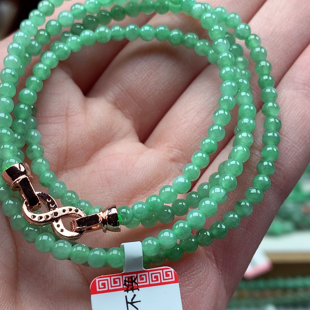 ￥***连翡翠未镶嵌毛衣链