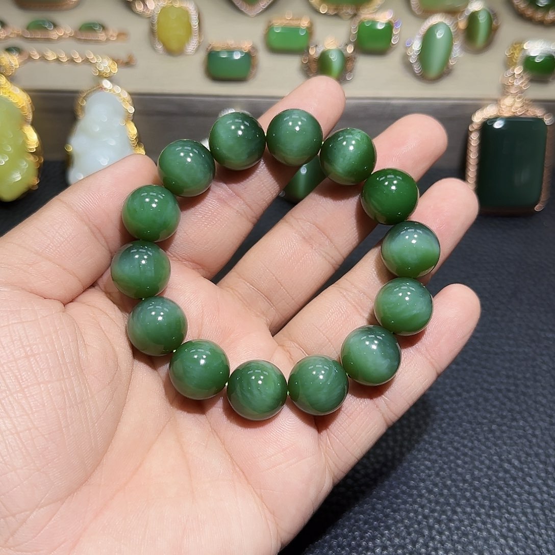 和田玉（碧玉）手链未镶嵌人****见