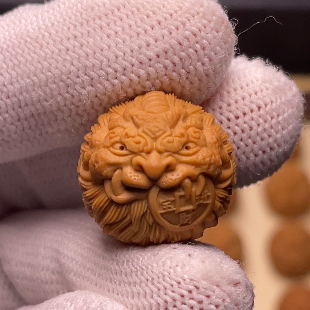 猴头核桃吊坠顶工吞金兽18.8