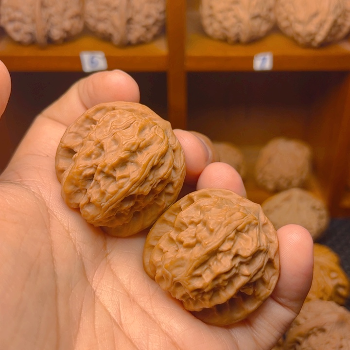 桃核把件39尺全品野狼