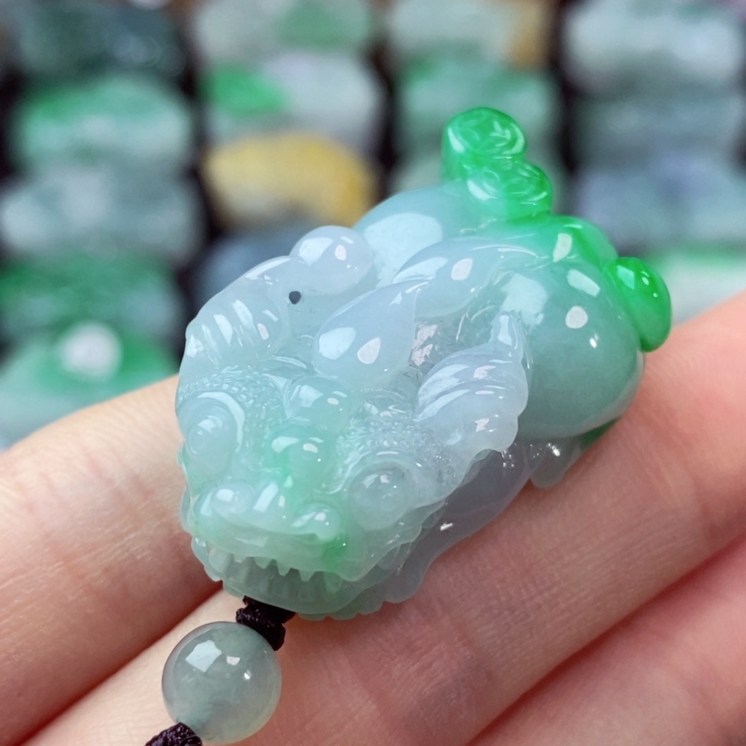 翡翠未镶嵌颈饰天然