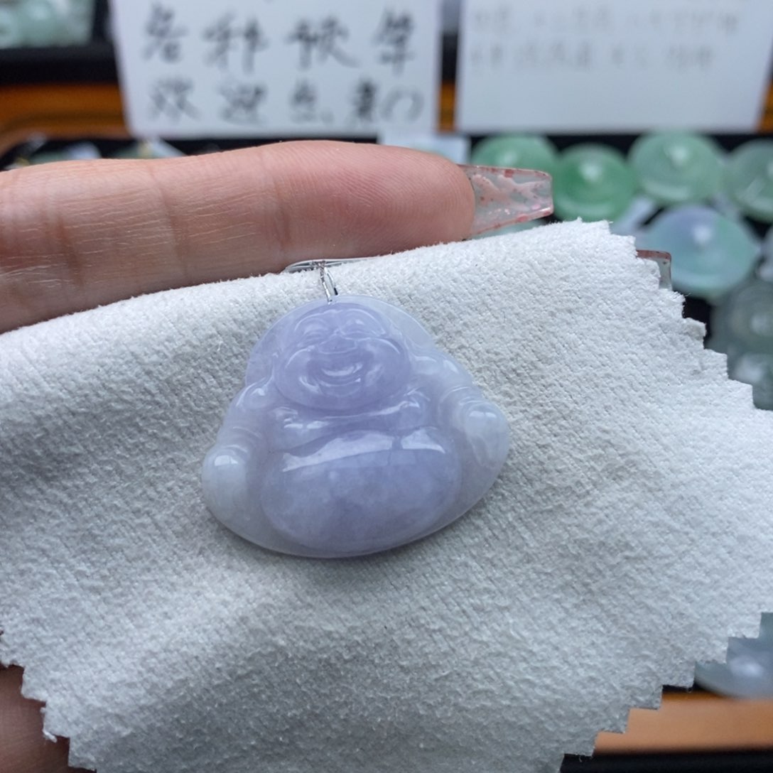 翡翠颈饰未镶嵌佛公