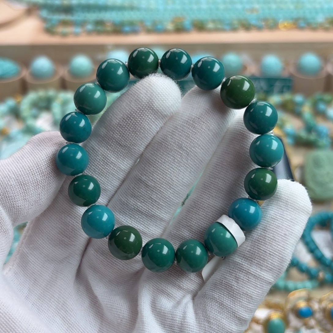 绿松石未镶嵌珠宝奇石（泡油）