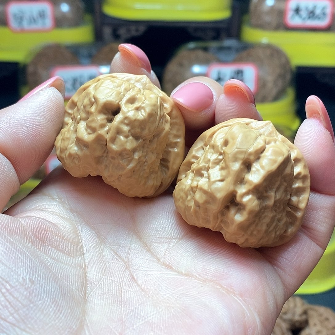 文玩核桃把件19号蛤蟆头手捻36尺