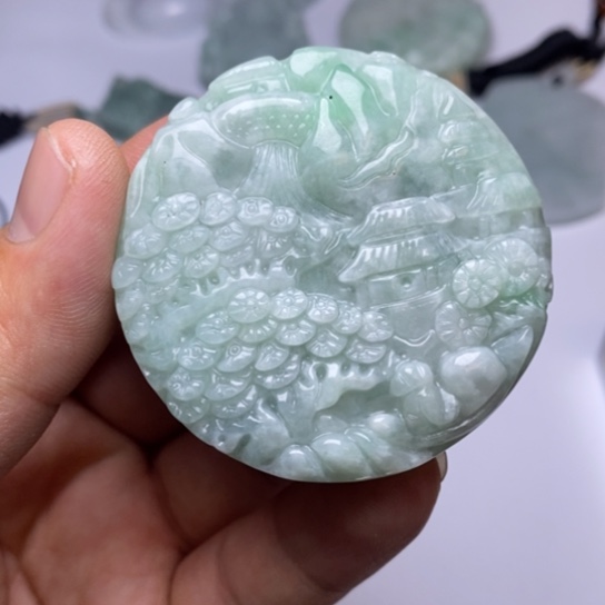 翡翠未镶嵌颈饰翡翠