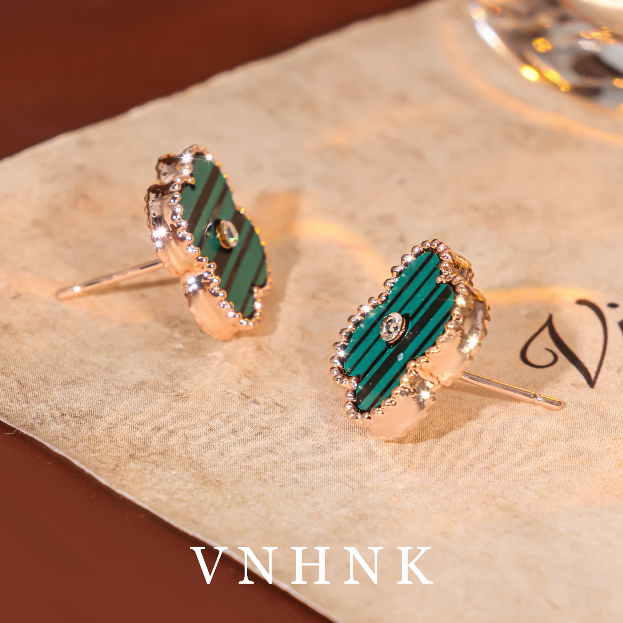 铜合金合成锆石耳饰 美可儿  D119  玫瑰色小众百搭耳环