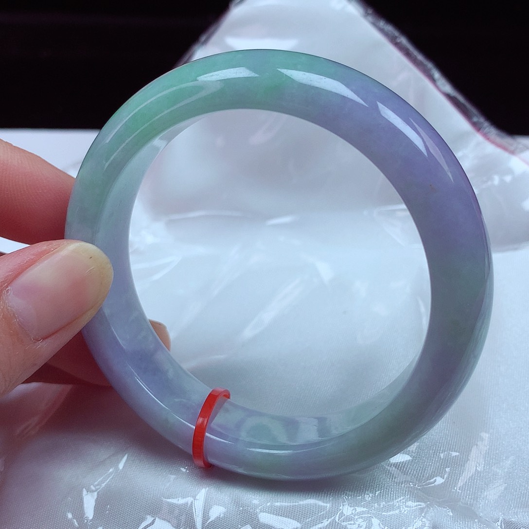 翡翠手镯未镶嵌57圈