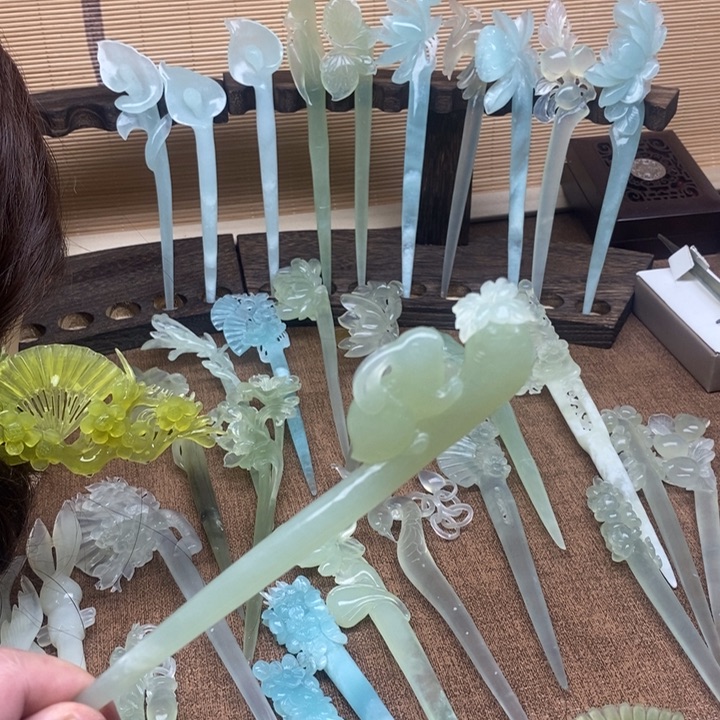 蛇纹石玉未镶嵌发饰