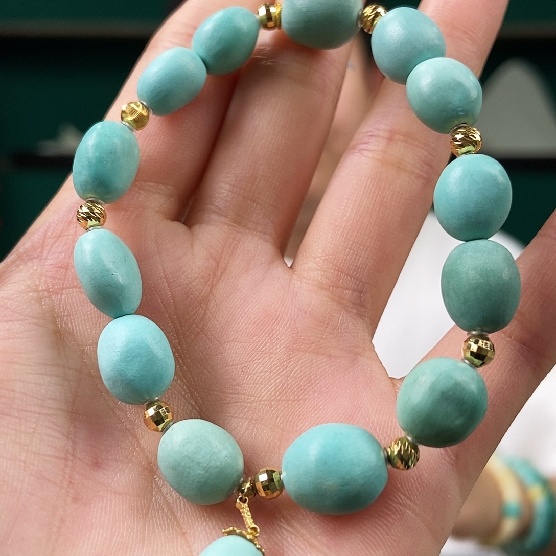 18K金镶嵌绿松石珠宝奇石