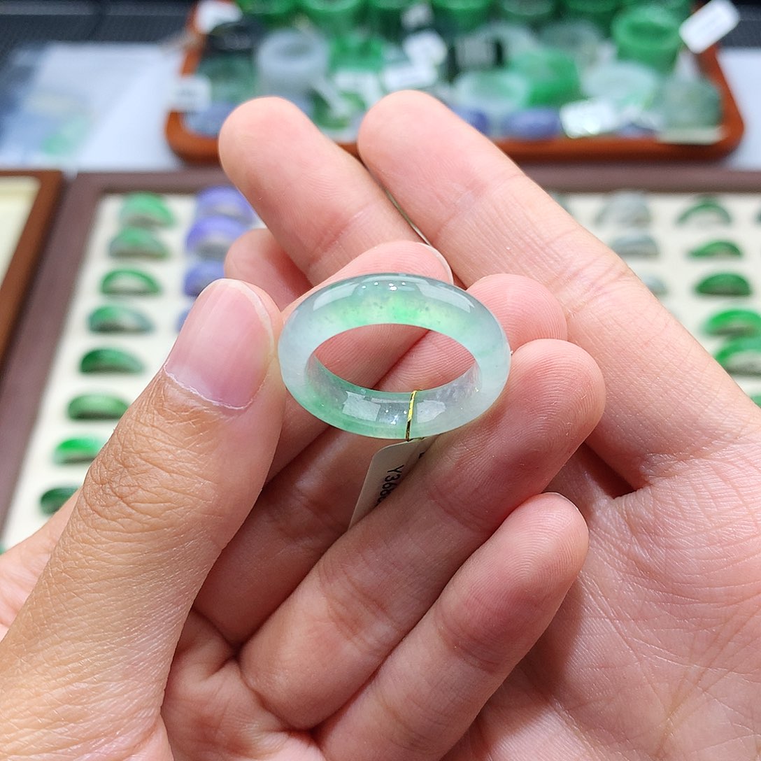 翡翠戒指未镶嵌18号
