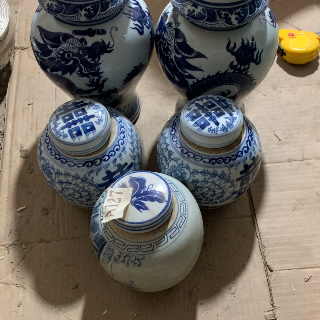 果***尊高端大气上档次瓷器。