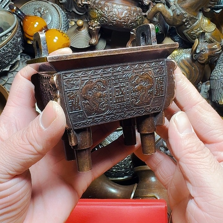 铜器摆件收收藏藏