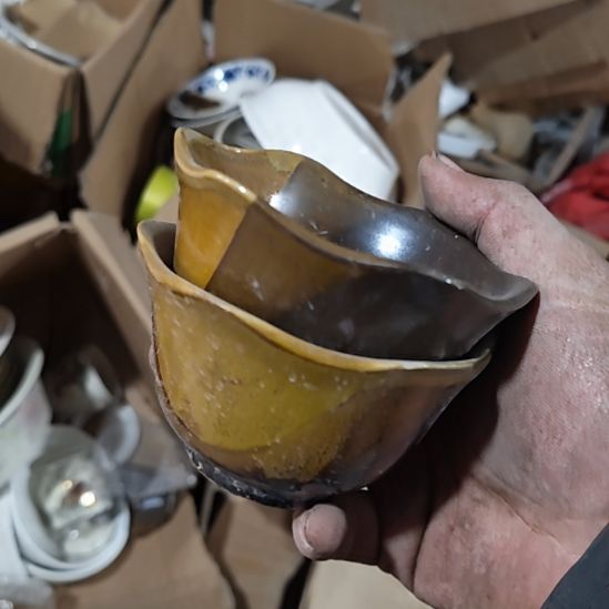 茶盏陶瓷盘子碗啥都有