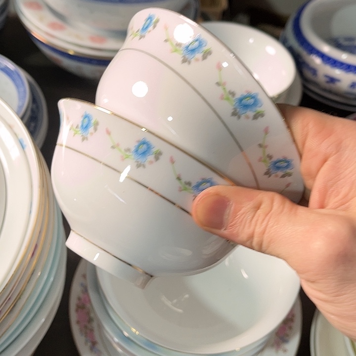 瓷片///////直径12.5厘米。2个。