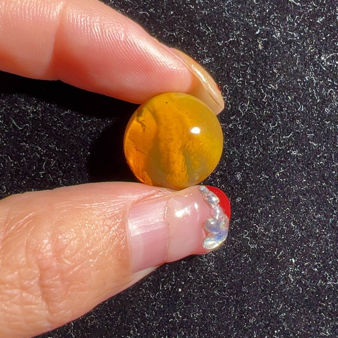 未镶嵌琥珀裸石瓷白拉丝蛋黄溶洞蜜戒面