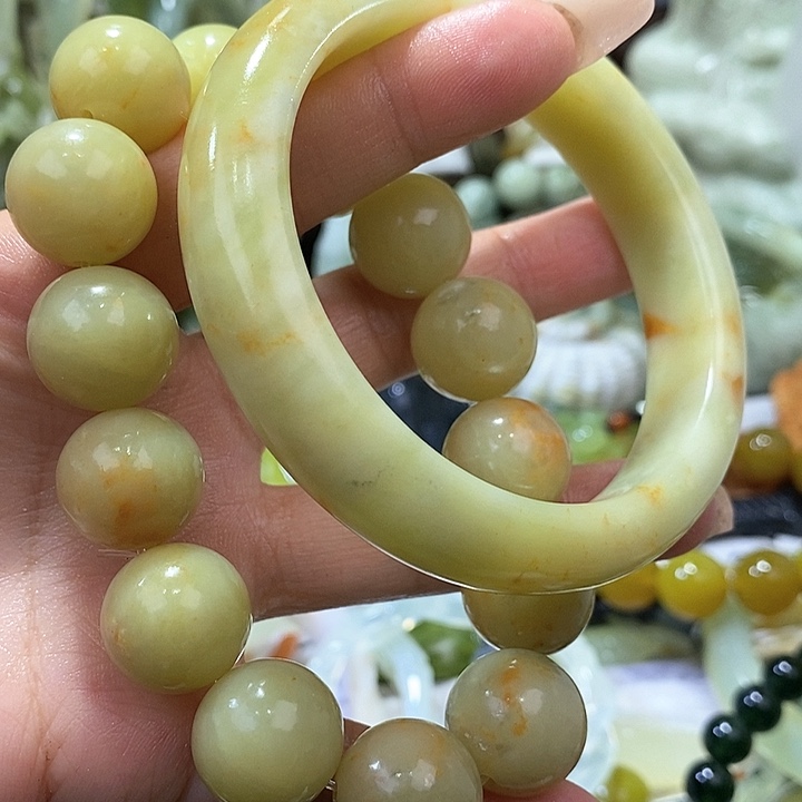 岫玉岫玉一套未镶嵌