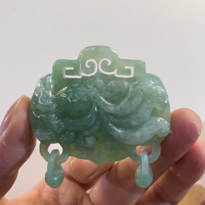 翡翠吊坠(赠链)未镶嵌代编织