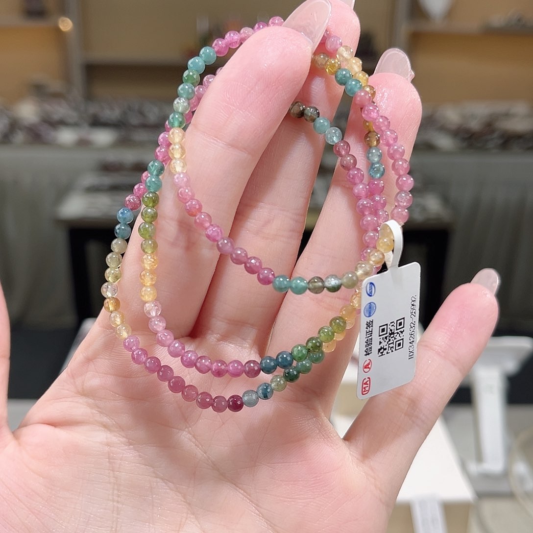 碧玺多样性发一件未镶嵌