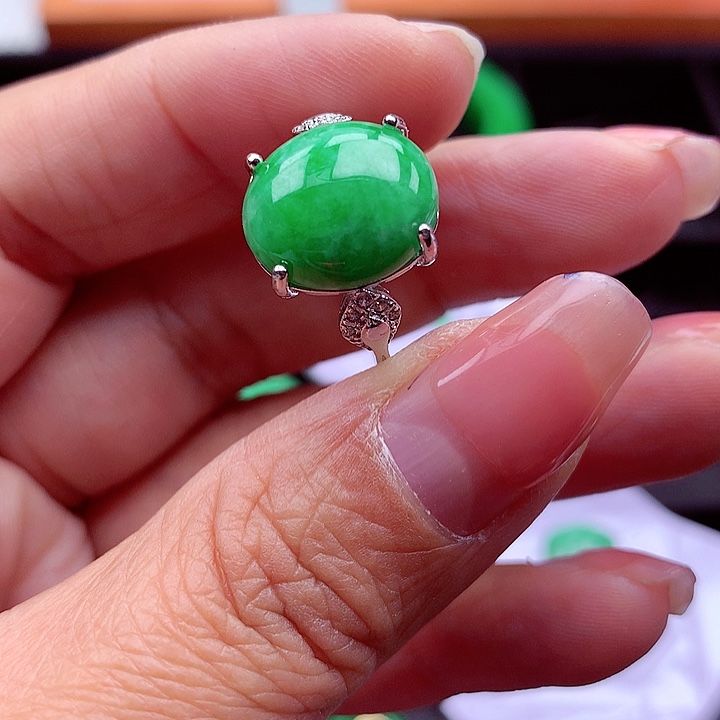 翡翠颈饰银S925镶嵌翡翠