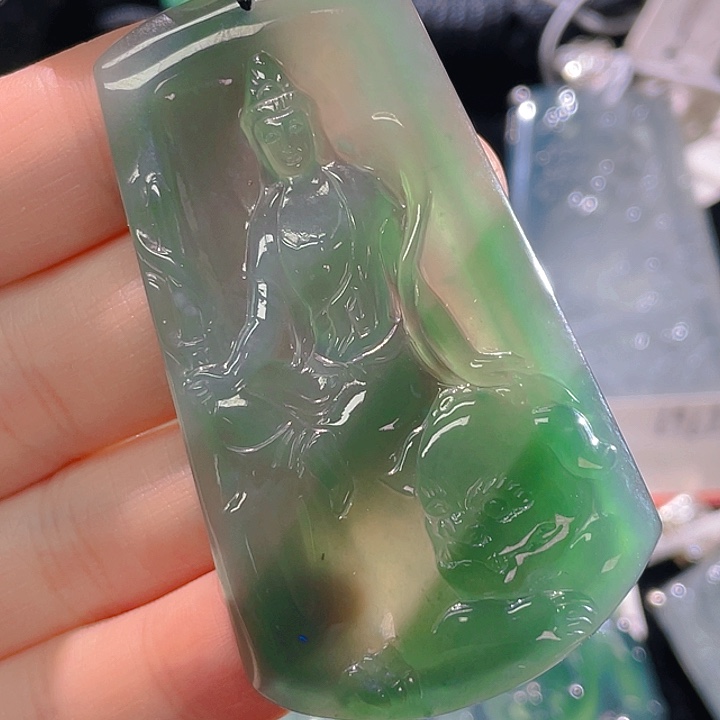 翡翠颈饰未镶嵌29，