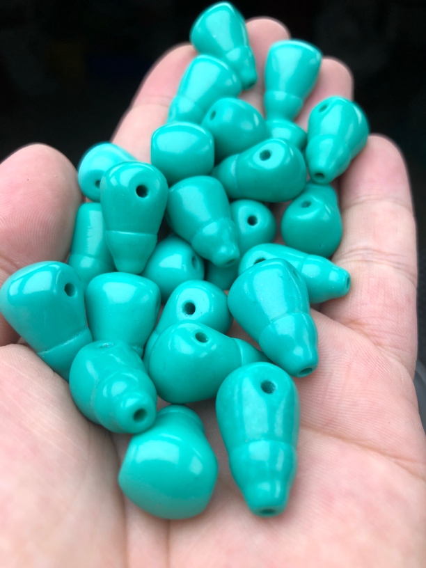 A105高瓷绿三通21*13mm一个