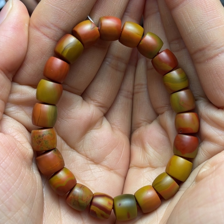 南红玛瑙手串9+未镶嵌@****?