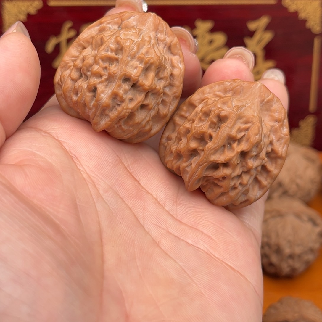 文玩核桃吊坠天地