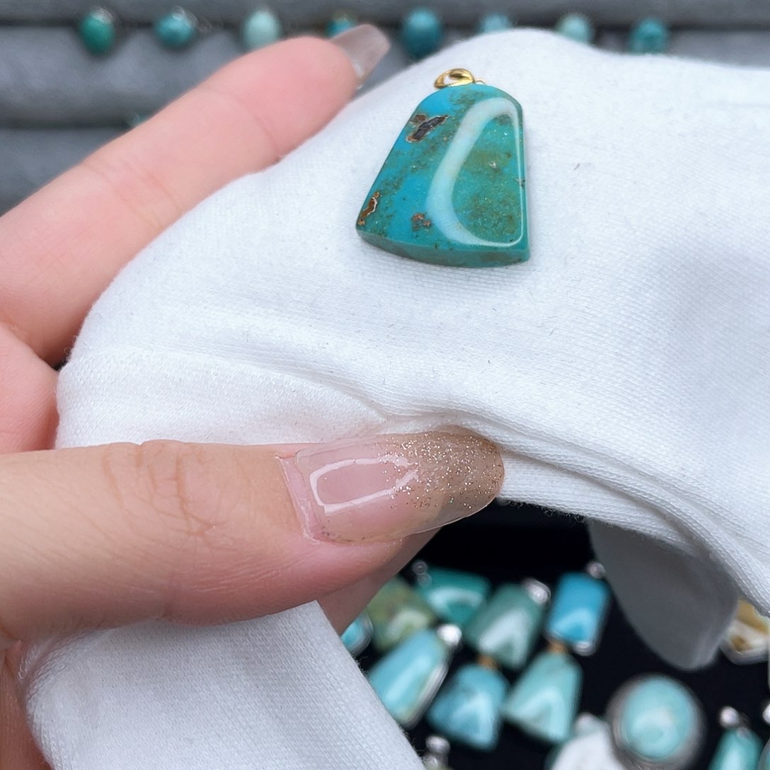 绿松石绿松石未镶嵌