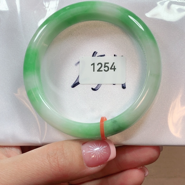 翡翠手镯未镶嵌天然翡翠手镯56